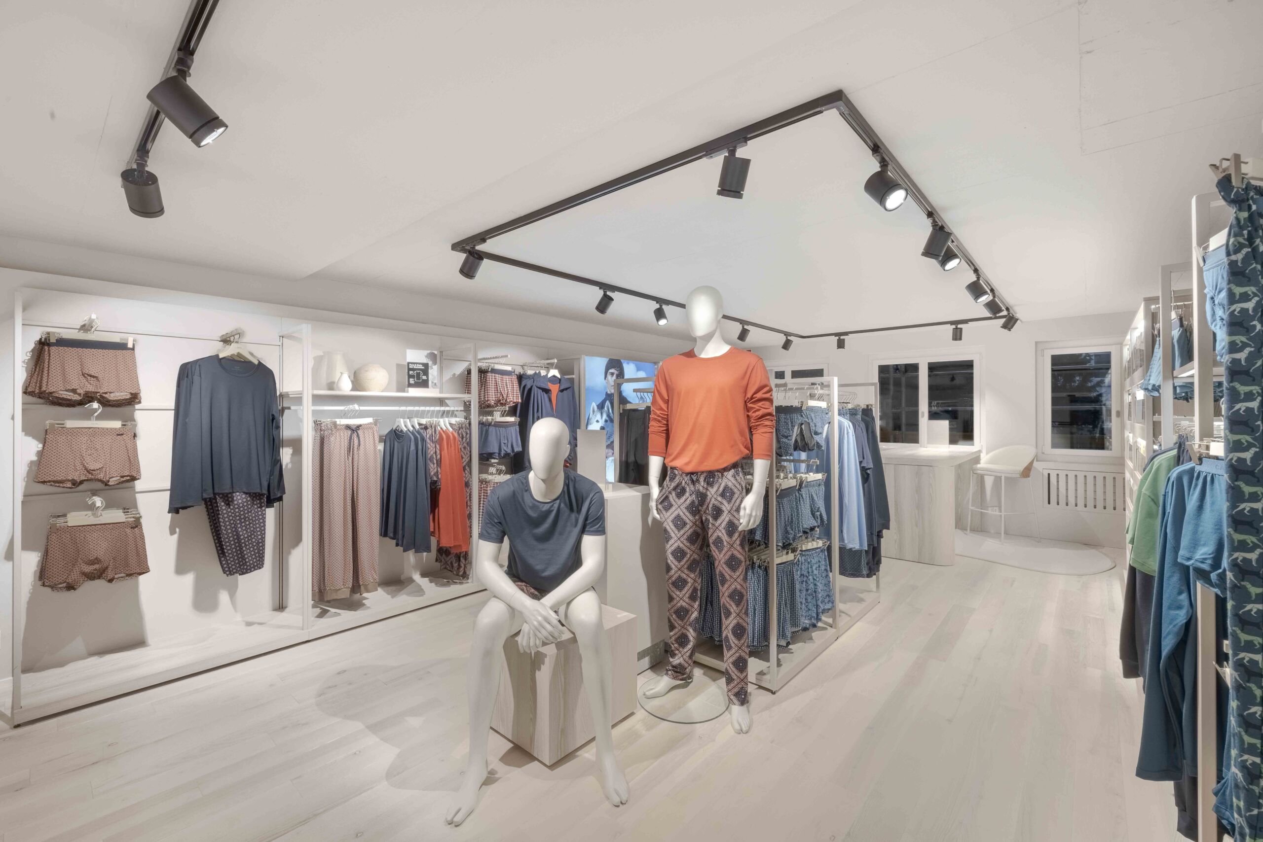 Panzer Shopconcept - Ladenbau, Objekteinrichtung Projekt: CALIDA